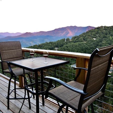 Million Dollar Views! 4 Bedroom, Sleeps 9, Close To National Park And 5 Mi To Gatlinburg! Zewnętrze zdjęcie