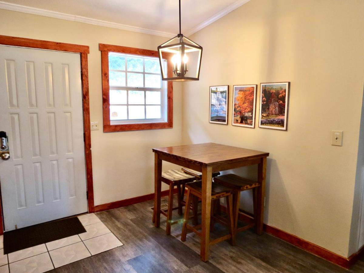 Million Dollar Views! 4 Bedroom, Sleeps 9, Close To National Park And 5 Mi To Gatlinburg! Zewnętrze zdjęcie